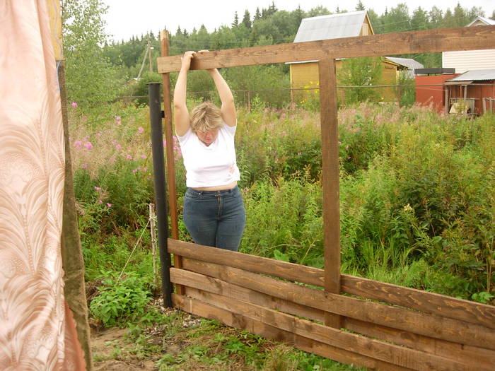 Плетеный забор из досок под ключ в Томске